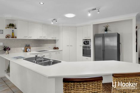 Property photo of 3-9 Carnarvon Court Chambers Flat QLD 4133