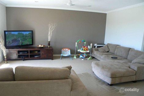 Property photo of 1 Kemble Way Urraween QLD 4655