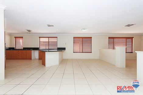 Property photo of 11 Shiralee Bend Carramar WA 6031
