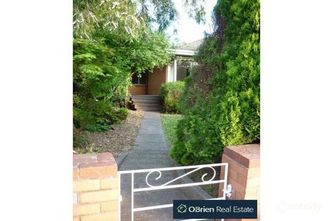 Property photo of 11 Evan Street Berwick VIC 3806