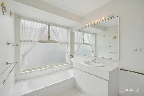 Property photo of 12 Laurel Court Thornlie WA 6108