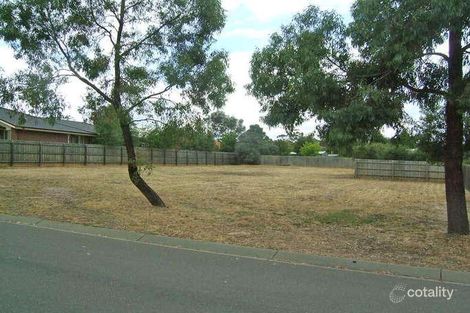 Property photo of 4 Sandstone Rise Strathdale VIC 3550