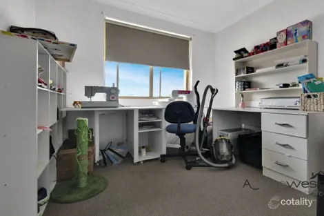 Property photo of 2/8 Eric Street Geraldton WA 6530