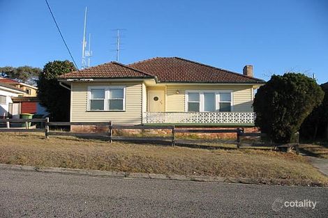 17 Lynwood Ave, The Entrance, NSW 2261