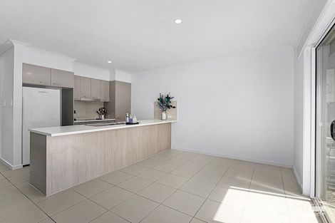 Property photo of 107 Napier Circuit Silkstone QLD 4304