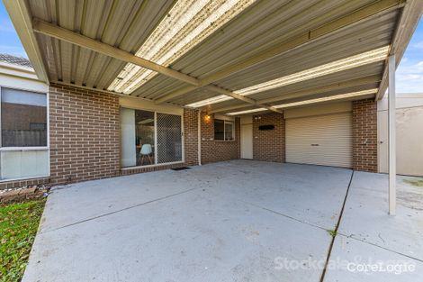 Property photo of 15 Golden Wattle Court Cranbourne VIC 3977