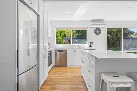 Property photo of 9 Greenville Street Mooroolbark VIC 3138