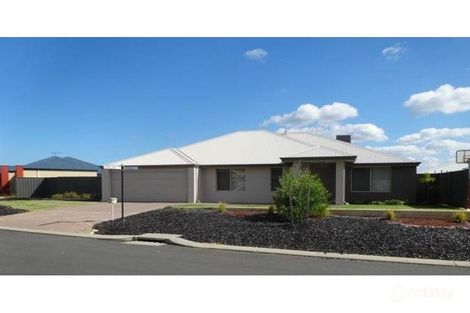 Property photo of 14 Arnold Link Australind WA 6233
