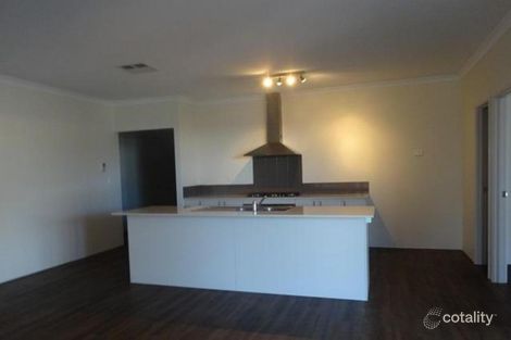 Property photo of 14 Arnold Link Australind WA 6233