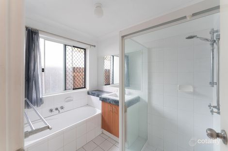 Property photo of 14 Cedar Close Forest Lake QLD 4078