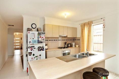Property photo of 8 Gungurra Grove Wyndham Vale VIC 3024