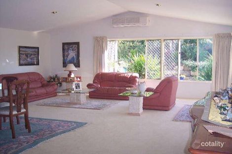 Property photo of 4 Hazel Court Arundel QLD 4214