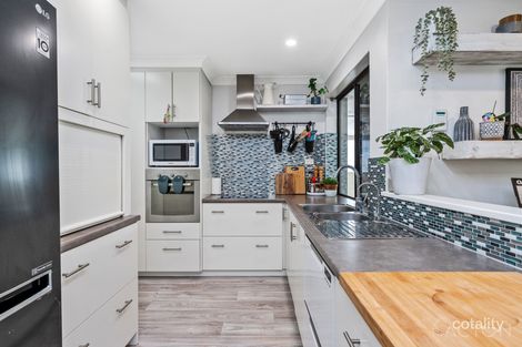 Property photo of 22 Manildra Drive Dudley Park WA 6210