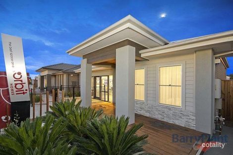 Property photo of 18 Crepe Avenue Cranbourne West VIC 3977