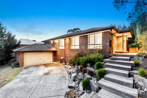 17 Kamarooka Dr, Wattle Glen, VIC 3096