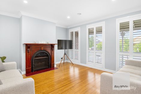 Property photo of 2 Farmhouse Court Sydenham VIC 3037
