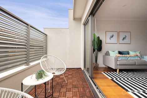 Property photo of 2/422 Gaffney Street Pascoe Vale VIC 3044