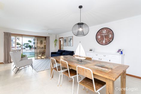 Property photo of 12 Oxley Drive Paradise Point QLD 4216