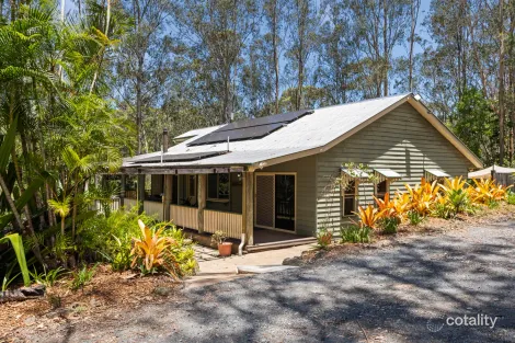 92 Collins St, Moorina, QLD 4506