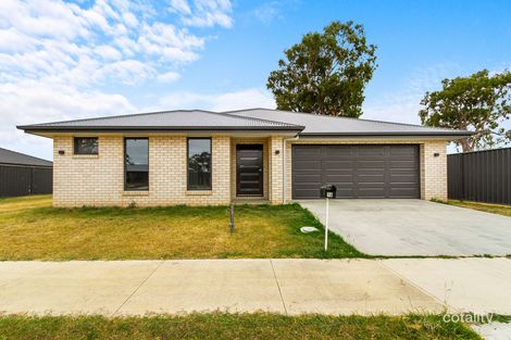 16 Warnock Way, Stratford, VIC 3862