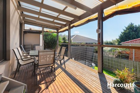 Property photo of 2 Jarryd Crescent Berwick VIC 3806