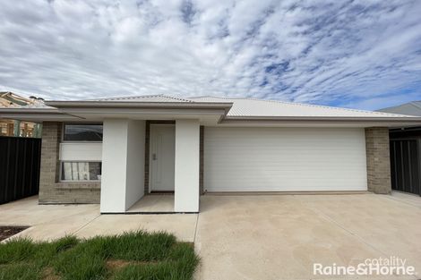 18 Sandalwood Rd, Davoren Park, SA 5113