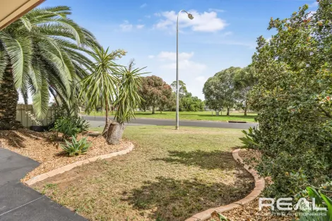 Property photo of 71 Castle Drive Burton SA 5110