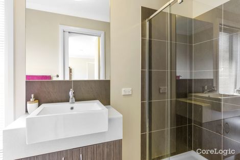 Property photo of 1 Cromarty Circuit Darley VIC 3340