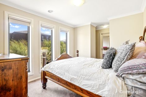 Property photo of 1 Cromarty Circuit Darley VIC 3340