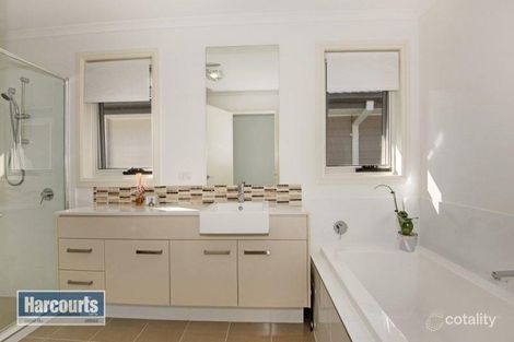 Property photo of 6 Kimber Crescent Norwest NSW 2153