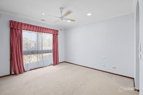 Property photo of 13 Highland Crescent West Wodonga VIC 3690