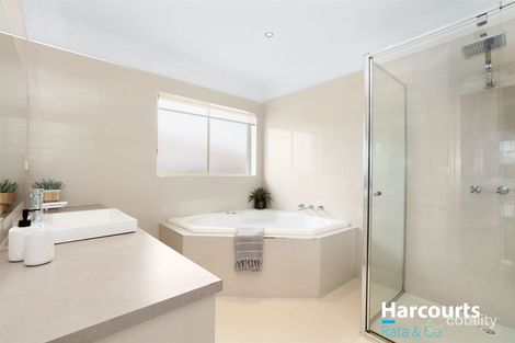 Property photo of 10 Sorrento Place Epping VIC 3076