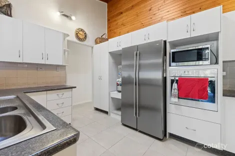 Property photo of 5 Cardinet Court Petrie QLD 4502