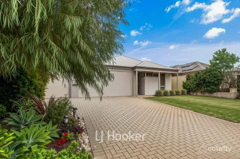 Property photo of 19 Pinehurst Crescent Dunsborough WA 6281
