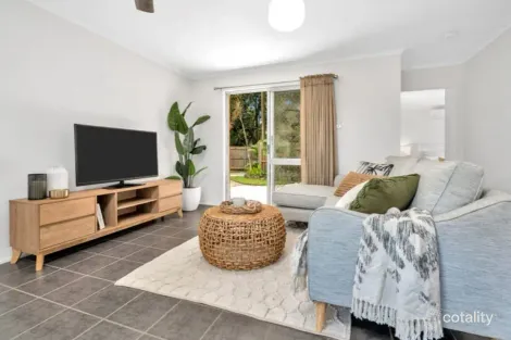 Property photo of 1 Fabris Street Mooroobool QLD 4870