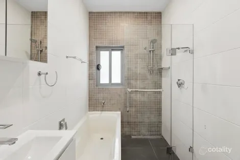 Property photo of 8 Maxwell Parade Frenchs Forest NSW 2086