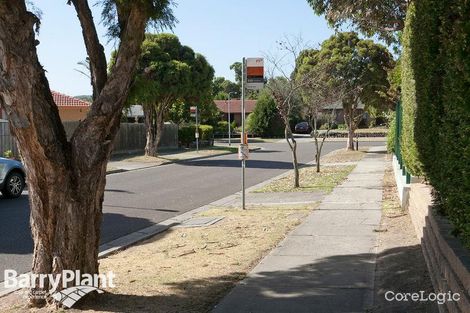 Property photo of 22 Lachlan Drive Endeavour Hills VIC 3802