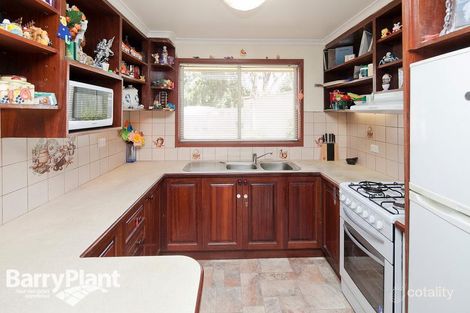 Property photo of 22 Lachlan Drive Endeavour Hills VIC 3802
