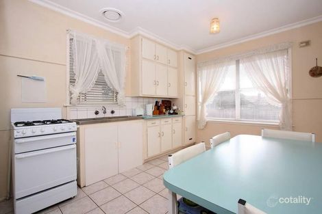 Property photo of 10 Yarra Avenue Reservoir VIC 3073