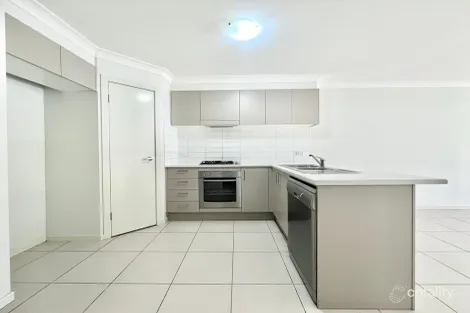 Property photo of 16 Callinan Crescent Bardia NSW 2565