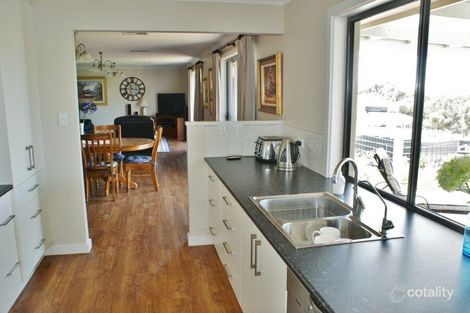 Property photo of 9 Day Court Murray Bridge SA 5253