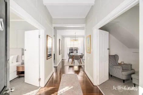 Property photo of 10 Holyrood Street Hampton VIC 3188