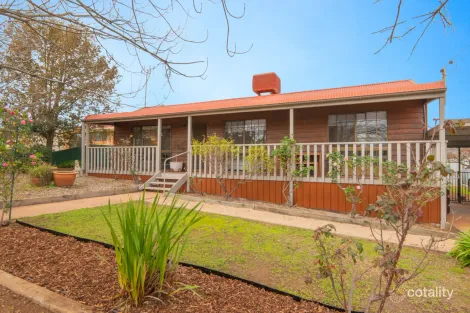 7 Basil Ave, Parkes, NSW 2870