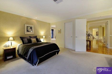 Property photo of 42 Holm Park Road Beaconsfield VIC 3807