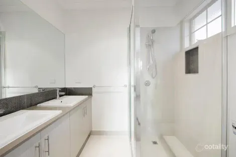 Property photo of 2A Lyons Street Carnegie VIC 3163