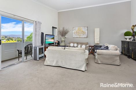 Property photo of 10 Tarrant Avenue Kiama Downs NSW 2533