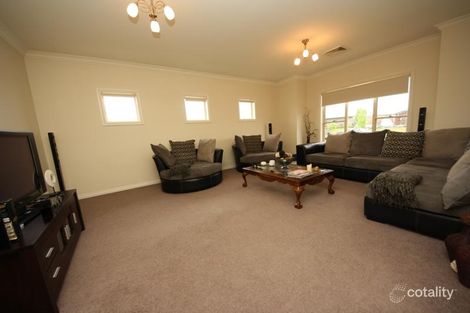 Property photo of 2 McCombe Court Horsham VIC 3400