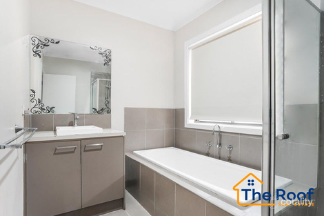 Property photo of 20 Garden View Drive Tarneit VIC 3029