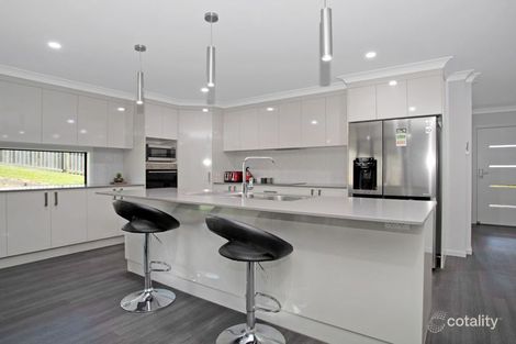 Property photo of 25 Azure Drive Rural View QLD 4740