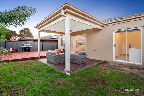 Property photo of 33 Oakgrove Drive Craigieburn VIC 3064